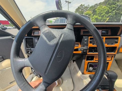 Used 1992 INFINITI M30 Convertible RWD image 5