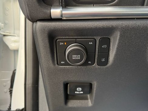 Used 2025 Ford Expedition Max Platinum AWD/4WD image 12