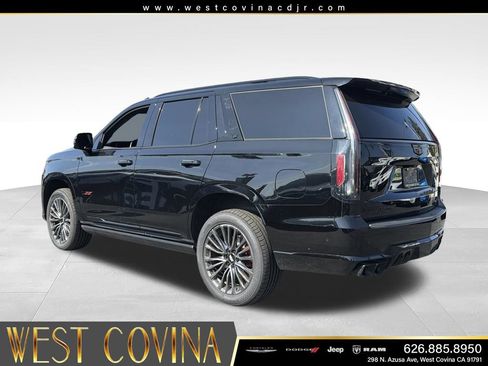 Used 2023 Cadillac Escalade V AWD/4WD image 7