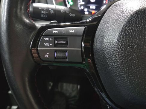 Used 2023 Honda Pilot Elite image 11