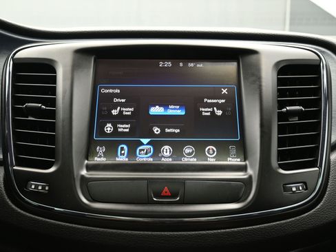 Used 2015 Chrysler 200 S w/ Navigation & Sound Group I image 36
