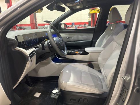 Used 2025 Hyundai Tucson Limited AWD/4WD image 50
