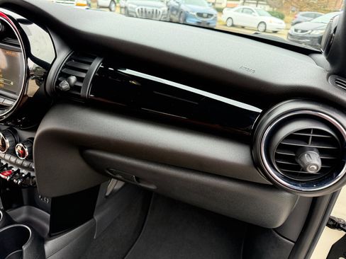 Used 2016 MINI Cooper S image 22