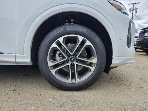 New 2026 Audi Q5 Premium Plus AWD/4WD image 18