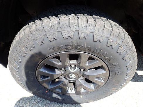 Certified 2023 Toyota Tacoma SR5 AWD/4WD image 9