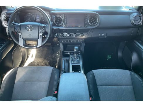 Used 2020 Toyota Tacoma TRD Sport image 15