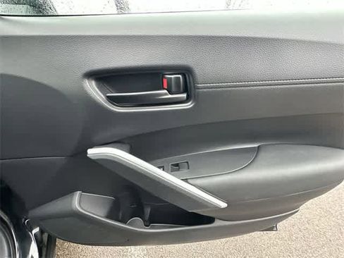 Used 2023 Toyota Corolla Cross LE image 23