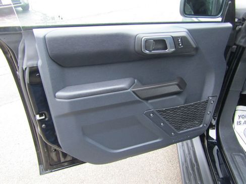 Used 2025 Ford Bronco Outer Banks image 10