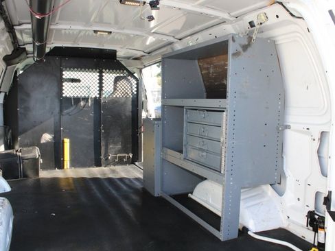 Used 2013 Ford E-150 and Econoline 150 RWD image 14