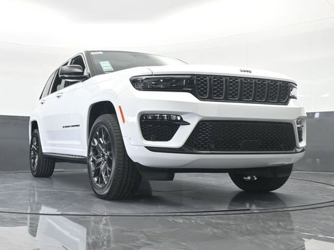 New 2025 Jeep Grand Cherokee Summit image 59