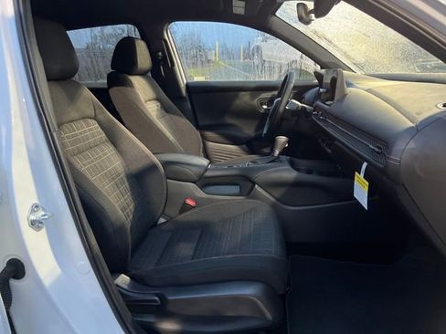 New 2026 Honda HR-V Sport image 9