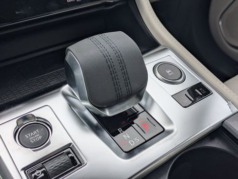 New 2026 Jaguar F-PACE R-Dynamic S image 16