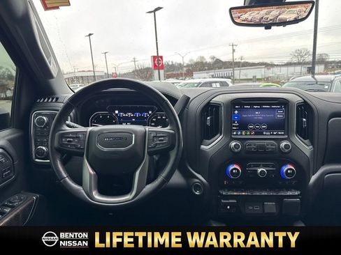 Used 2022 GMC Sierra 3500 Denali w/ Denali Black Diamond Edition image 15