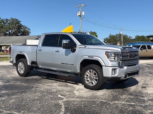 Used 2020 GMC Sierra 2500 Denali w/ Denali Ultimate Package AWD/4WD image 1