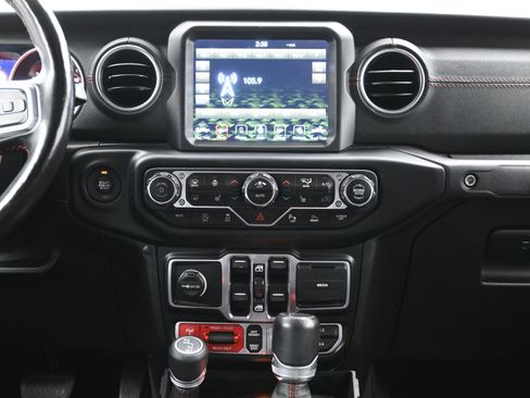 Used 2020 Jeep Gladiator Rubicon image 16