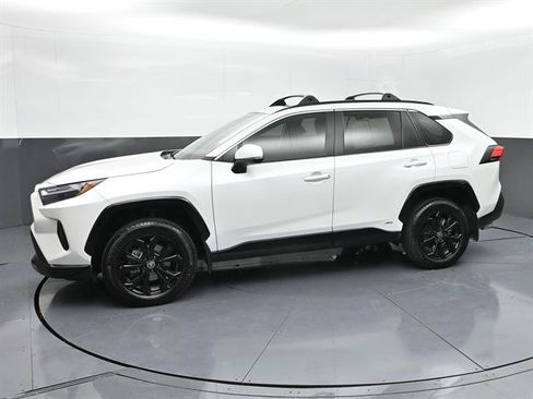 Certified 2023 Toyota RAV4 SE w/ Convenience Package AWD/4WD image 30