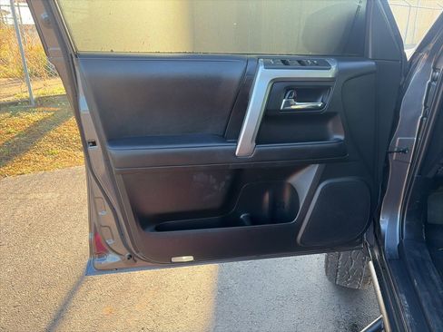 Used 2021 Toyota 4Runner SR5 image 14