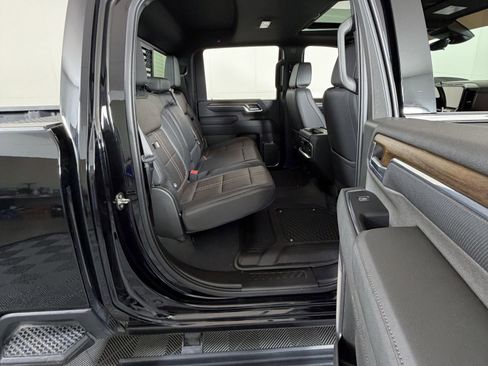 Used 2024 Chevrolet Silverado 3500 High Country w/ Technology Package AWD/4WD image 5