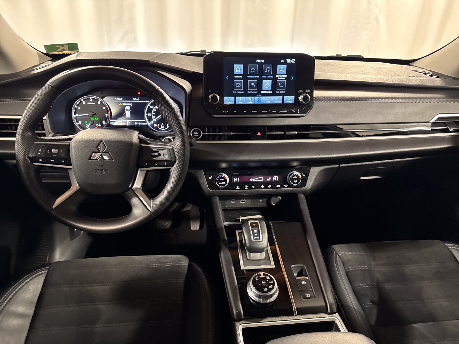 Used 2023 Mitsubishi Outlander SE AWD/4WD image 4