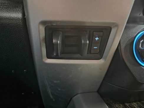 Used 2017 Ford F250 Lariat w/ Lariat Value Package image 49