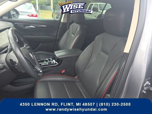 Used 2022 Buick Envision Essence w/ Technology Package I FWD image 11