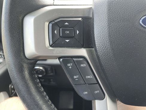 Used 2020 Ford F150 Lariat RWD image 27