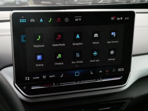 Certified 2024 Volkswagen ID.4 Pro AWD/4WD image 22