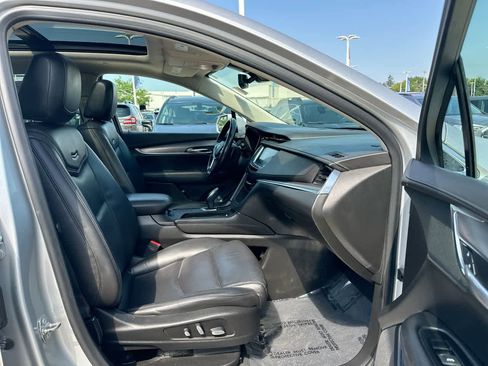 Used 2019 Cadillac XT5 Premium Luxury image 27