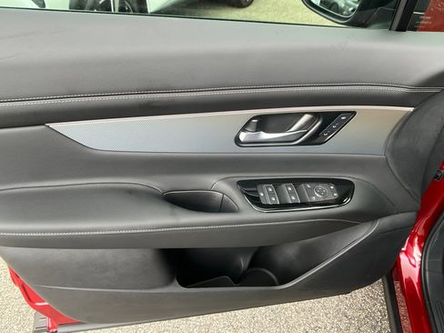 New 2025 Nissan Murano SL image 11