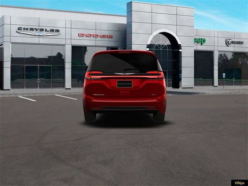 New 2026 Chrysler Pacifica Select image 4
