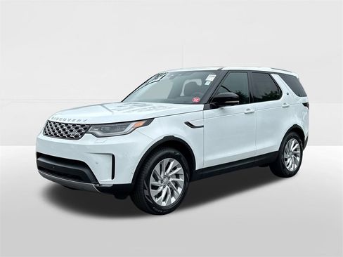 New 2025 Land Rover Discovery S image 1