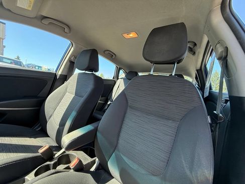 Used 2016 Hyundai Accent SE FWD image 5