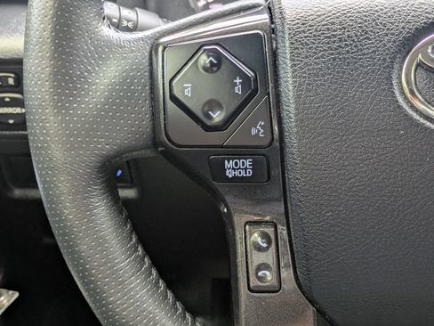 Used 2022 Toyota 4Runner TRD Off-Road Premium w/ Moonroof Package AWD/4WD image 26