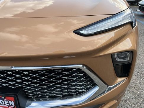 Used 2025 Buick Encore GX Avenir w/ Avenir Technology Package image 7