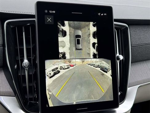 New 2026 Volvo XC90 B5 Ultra w/ Protection Package Premier image 4