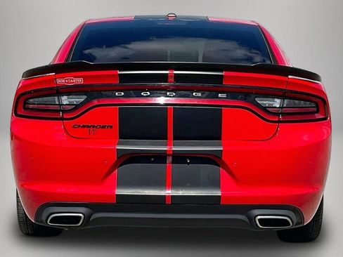 Used 2019 Dodge Charger SXT w/ Blacktop Package RWD image 6