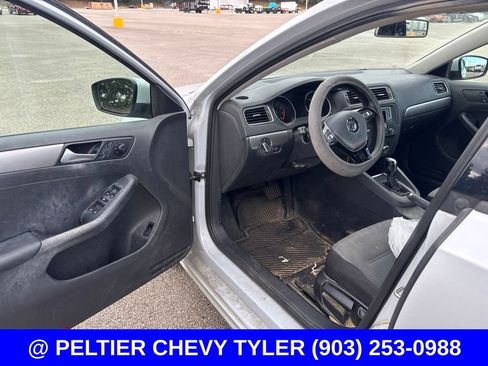 Used 2018 Volkswagen Jetta S FWD image 10