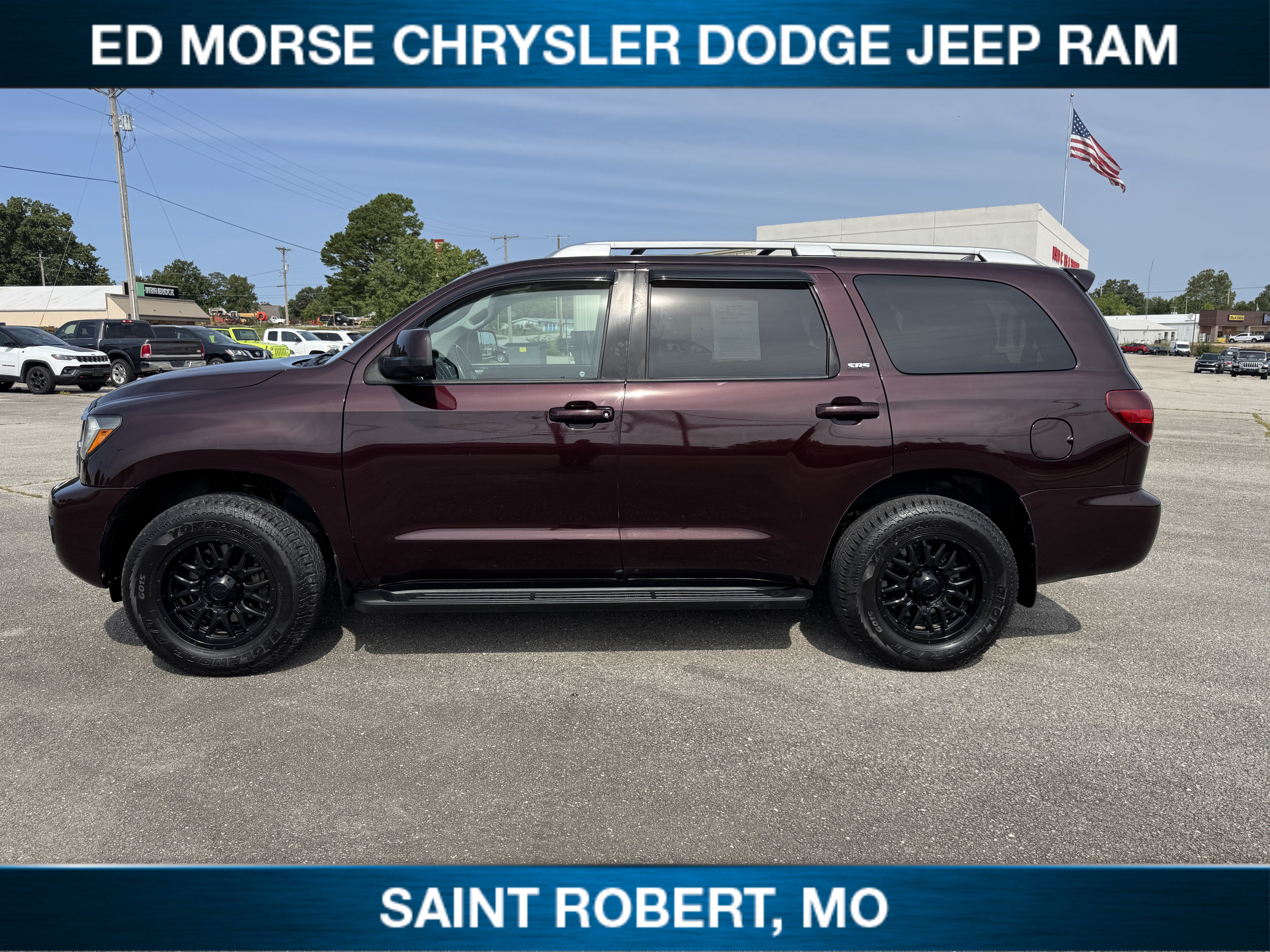 Used 2019 Toyota Sequoia SR5 AWD/4WD image 8