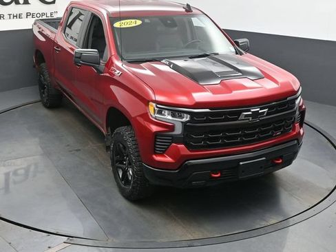 Used 2024 Chevrolet Silverado 1500 LT Trail Boss w/ Convenience Package II AWD/4WD image 45