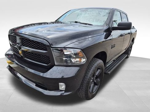 Used 2017 RAM 1500 Express w/ Black Ram 1500 Express Group AWD/4WD image 1