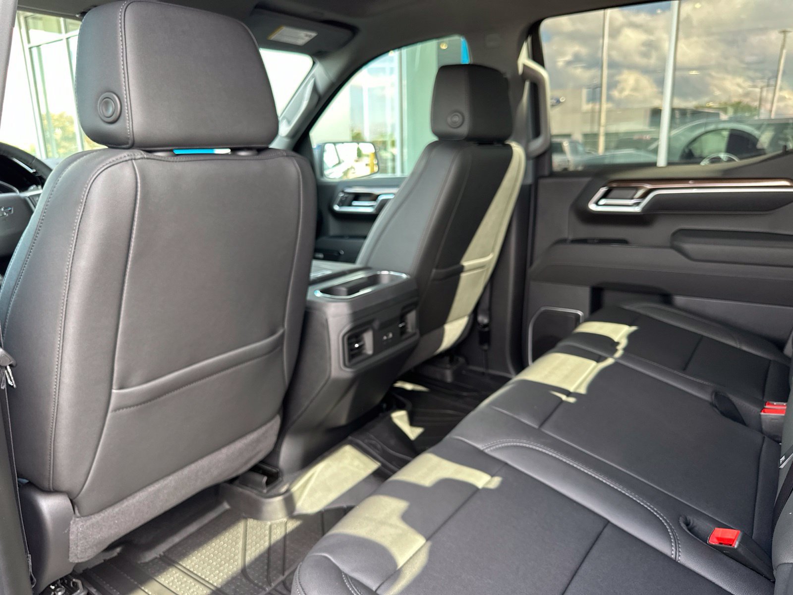 New 2026 Chevrolet Silverado 1500 RST w/ Convenience Package II AWD/4WD image 15