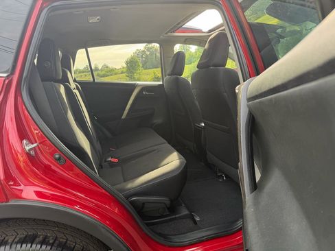 Used 2014 Toyota RAV4 XLE AWD/4WD image 21