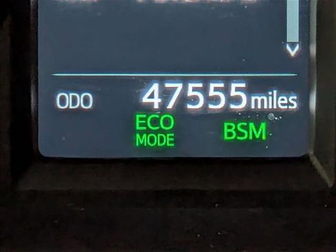 Used 2017 Toyota RAV4 SE w/ Power Extra Value Package image 15