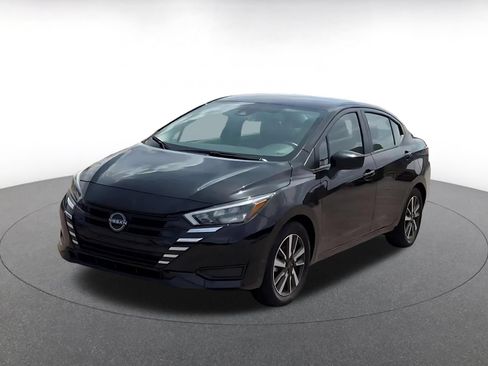 Used 2025 Nissan Versa SV FWD image 5