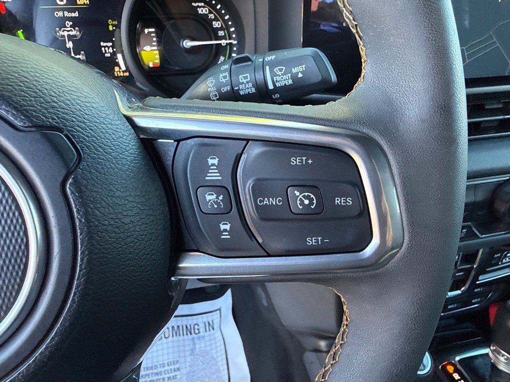 Used 2024 Jeep Wrangler Unlimited Sahara w/ Technology Group AWD/4WD image 25