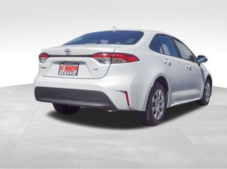 Used 2024 Toyota Corolla LE video 3