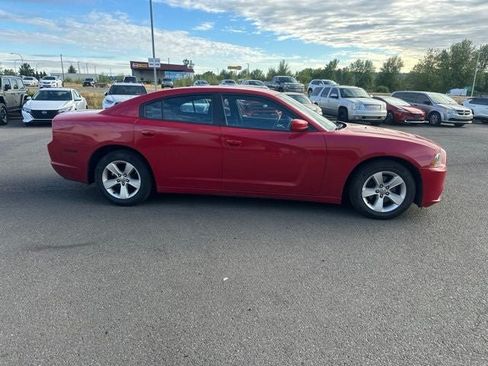Used 2012 Dodge Charger SE w/ Connectivity Group RWD image 5