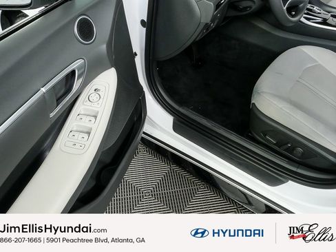Certified 2023 Hyundai Sonata SEL w/ Cargo Package image 12