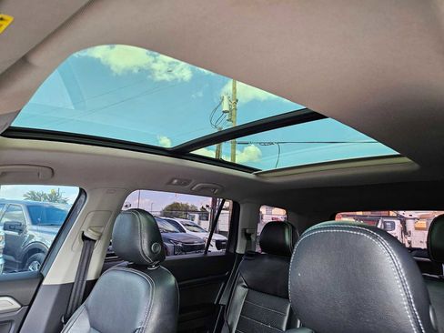 Used 2018 Volkswagen Atlas Launch Edition AWD/4WD image 13