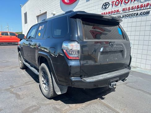 Used 2023 Toyota 4Runner SR5 Premium w/ Moonroof Package RWD image 6